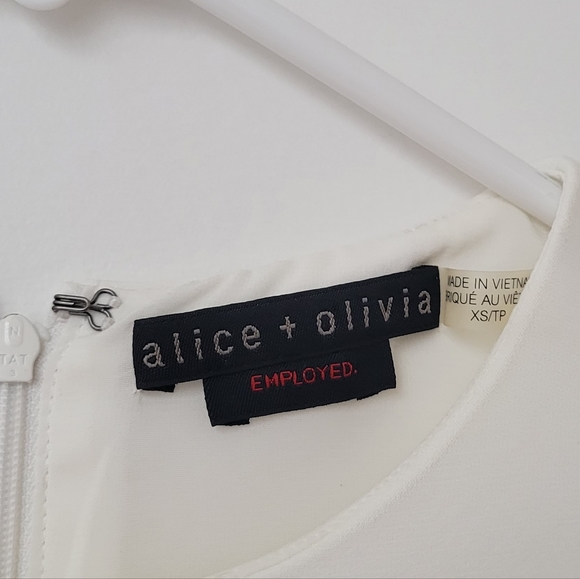 Alice & Olivia Flaired Sleeve Top - Picture 3 of 7